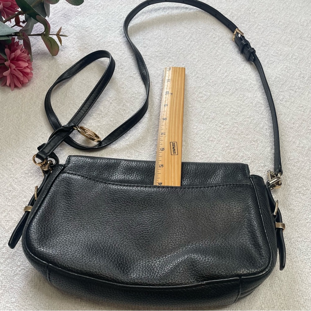 Michael Kors Black Leather‎ Crossbody with Gold MK Charm~ Classic Must Have - Picture 5 of 15